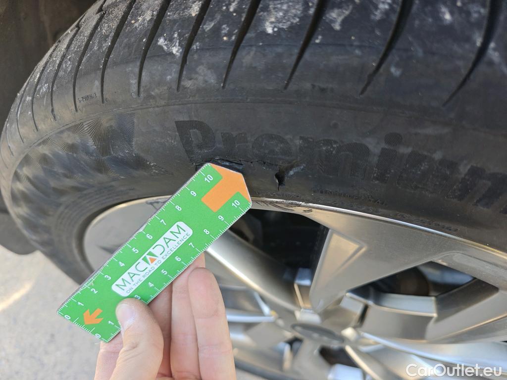  KIA  Sorento KIA  / 2020 / 5P / todoterreno 2.2 CRDi Emotion DCT 4x4 7pl (P.Luxury) #2