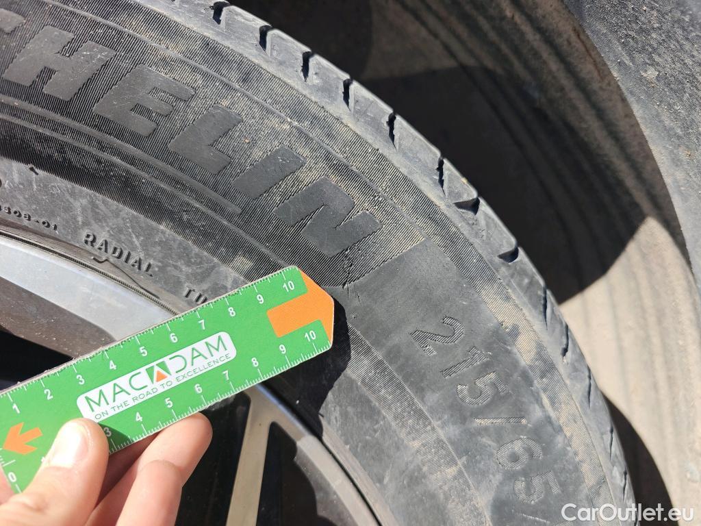  KIA  Sportage KIA  / 2022 / 5P / todoterreno 1.6 T-GDi 110kW (150CV) Concept 4x2 #78