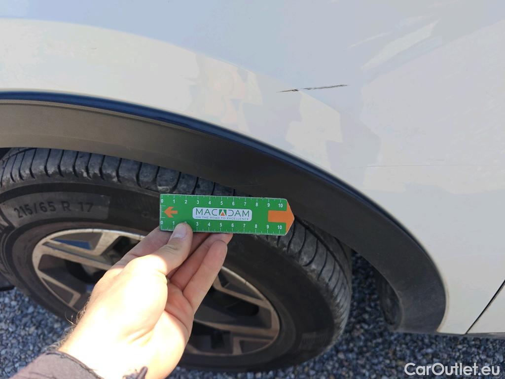  KIA  Sportage KIA  / 2022 / 5P / todoterreno 1.6 T-GDi 110kW (150CV) Concept 4x2 #59