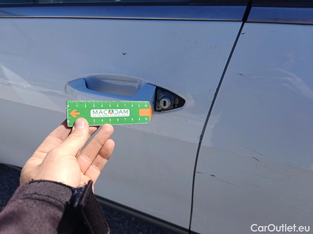  KIA  Sportage KIA  / 2022 / 5P / todoterreno 1.6 T-GDi 110kW (150CV) Concept 4x2 #35