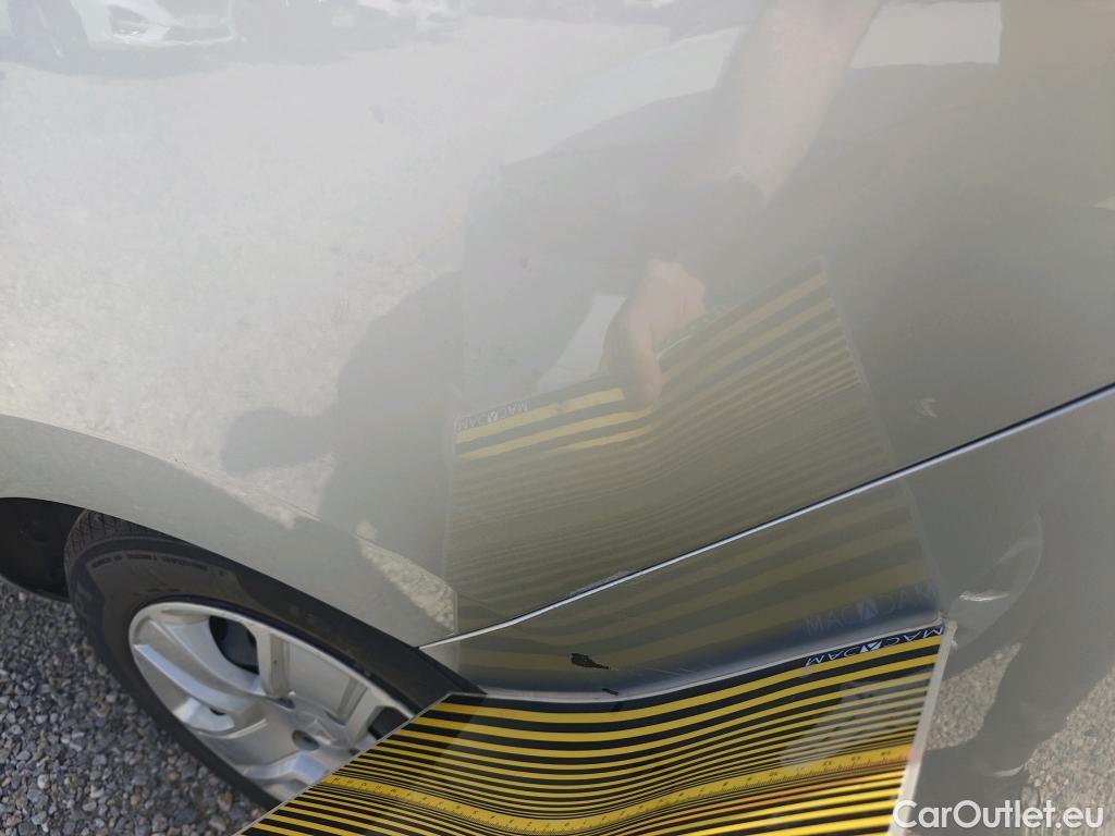  Dacia  Lodgy DACIA  / 2012 / 5P / monovolumen compacto Comfort Blue dCi 70kW (95CV) 5Pl - 18 #13