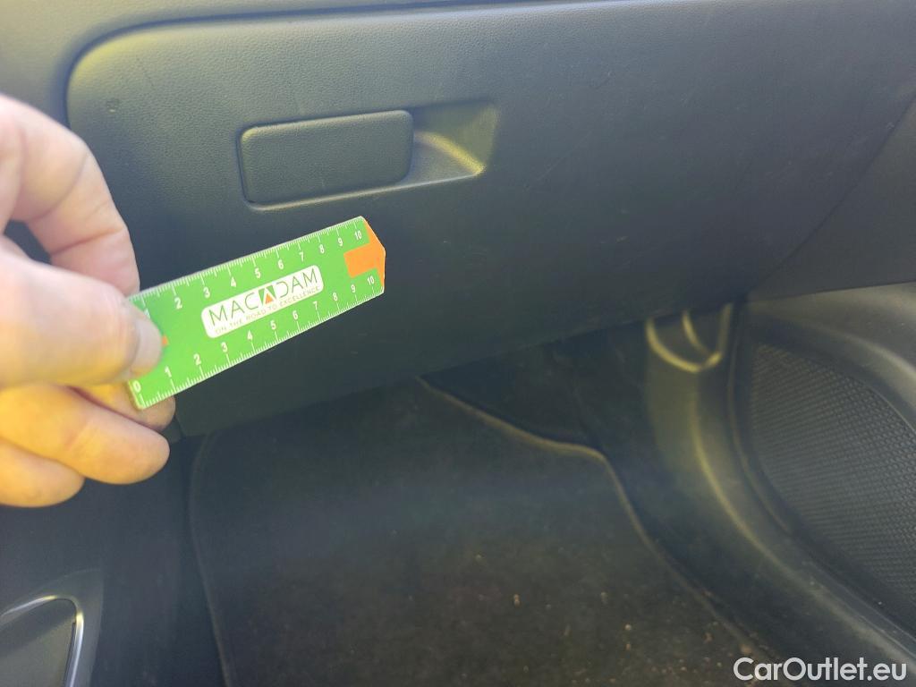  Hyundai  Tucson HYUNDAI  / 2020 / 5P / todoterreno 1.6 TGDI 169kW HEV Tecno Auto 2C #9