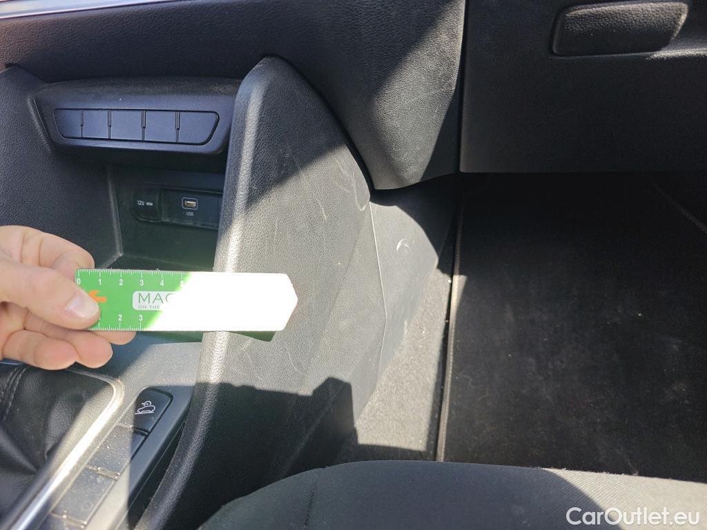  KIA  Sportage KIA  / 2022 / 5P / todoterreno 1.6 T-GDi 110kW (150CV) Concept 4x2 #62