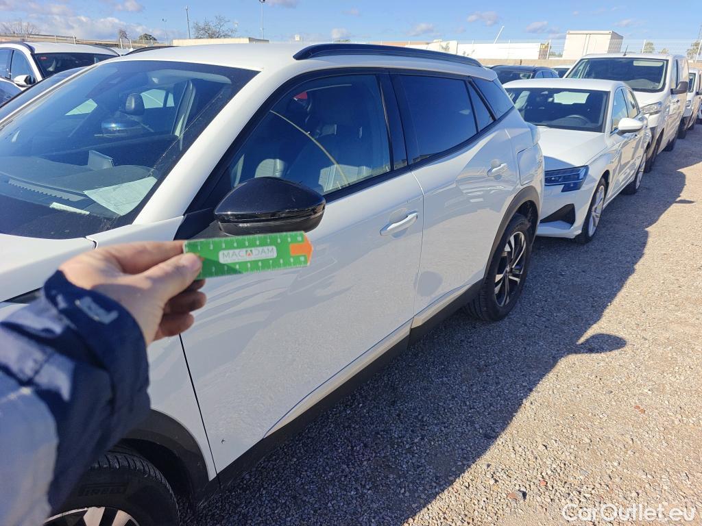  Peugeot  2008 PEUGEOT  / 2019 / 5P / todoterreno Allure BlueHDI 81kW (110CV) #3