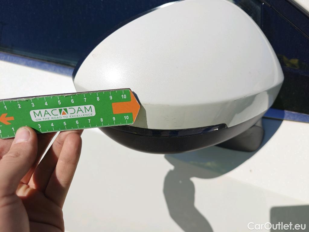  Nissan  Qashqai NISSAN  / 2021 / 5P / todoterreno DIG-T 116kW (158CV) mHEV Xtronic Acenta (AC2) #28