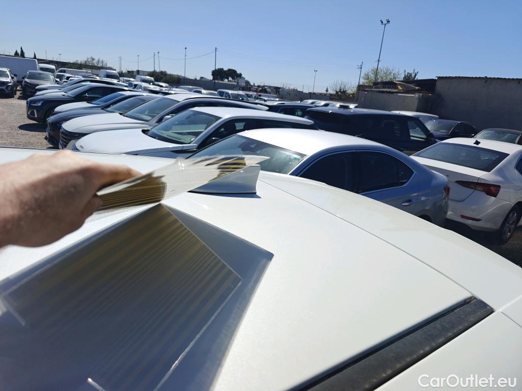  Nissan  Qashqai NISSAN  / 2021 / 5P / todoterreno DIG-T 116kW (158CV) mHEV Xtronic Acenta (AC2) #8