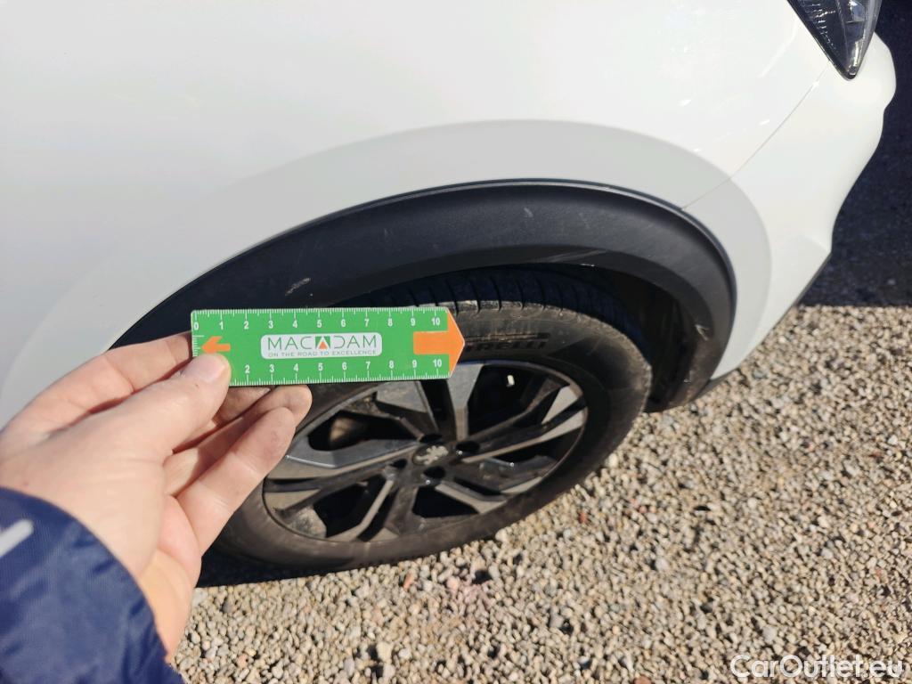  Peugeot  2008 PEUGEOT  / 2019 / 5P / todoterreno Allure BlueHDI 81kW (110CV) #17