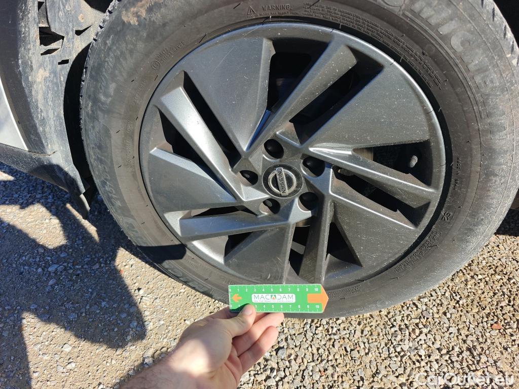  Nissan  Qashqai NISSAN  / 2021 / 5P / todoterreno DIG-T 116kW (158CV) mHEV Xtronic Acenta (AC2) #28