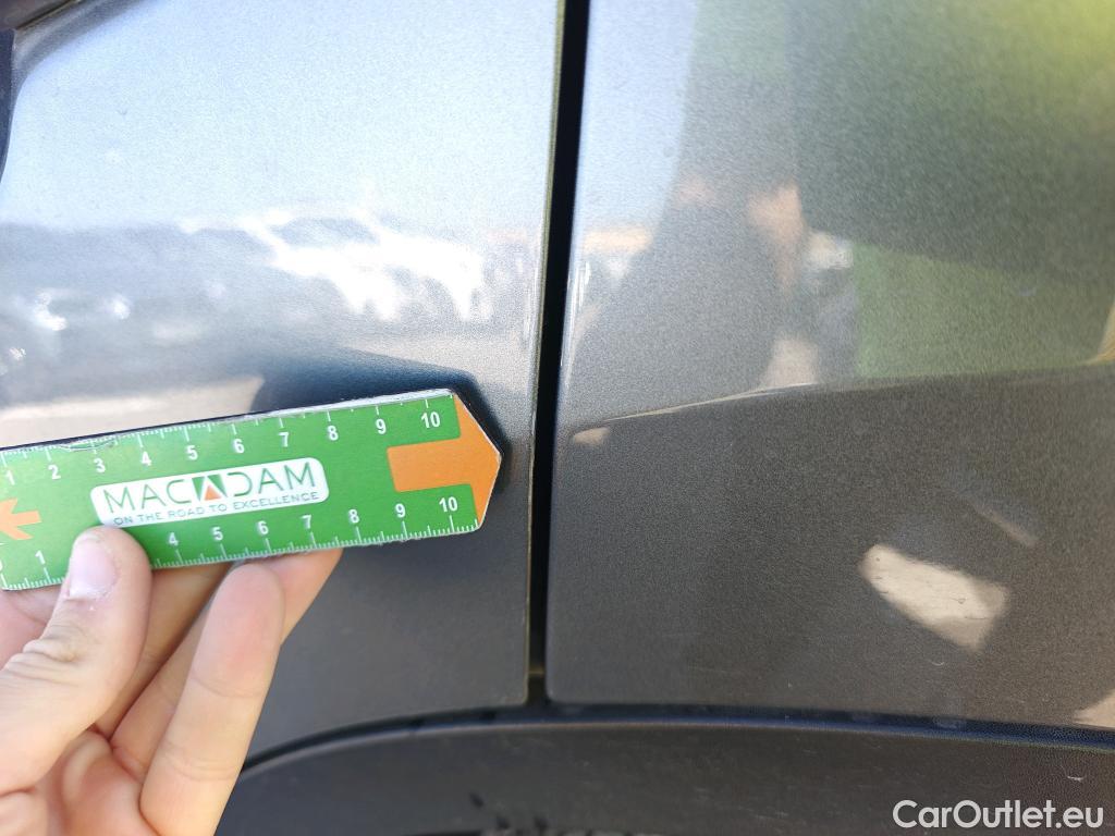  Nissan  Qashqai NISSAN  / 2017 / 5P / todoterreno dCi 85 kW (115 CV) E6D ACENTA #36