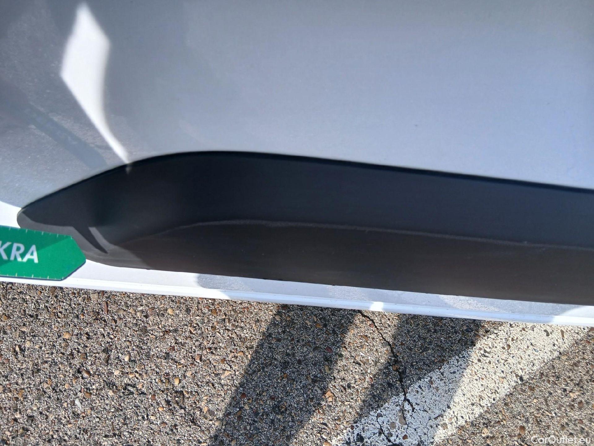  Citroen  Berlingo CITROEN  / 2018 / 4P / furgón derivado de turismo Talla M BlueHDi 100 #26