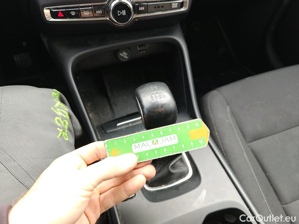  Volvo  XC 40 VOLVO XC40 / 2017 / 5P / todoterreno 1.5 T3 Momentum Pro #27