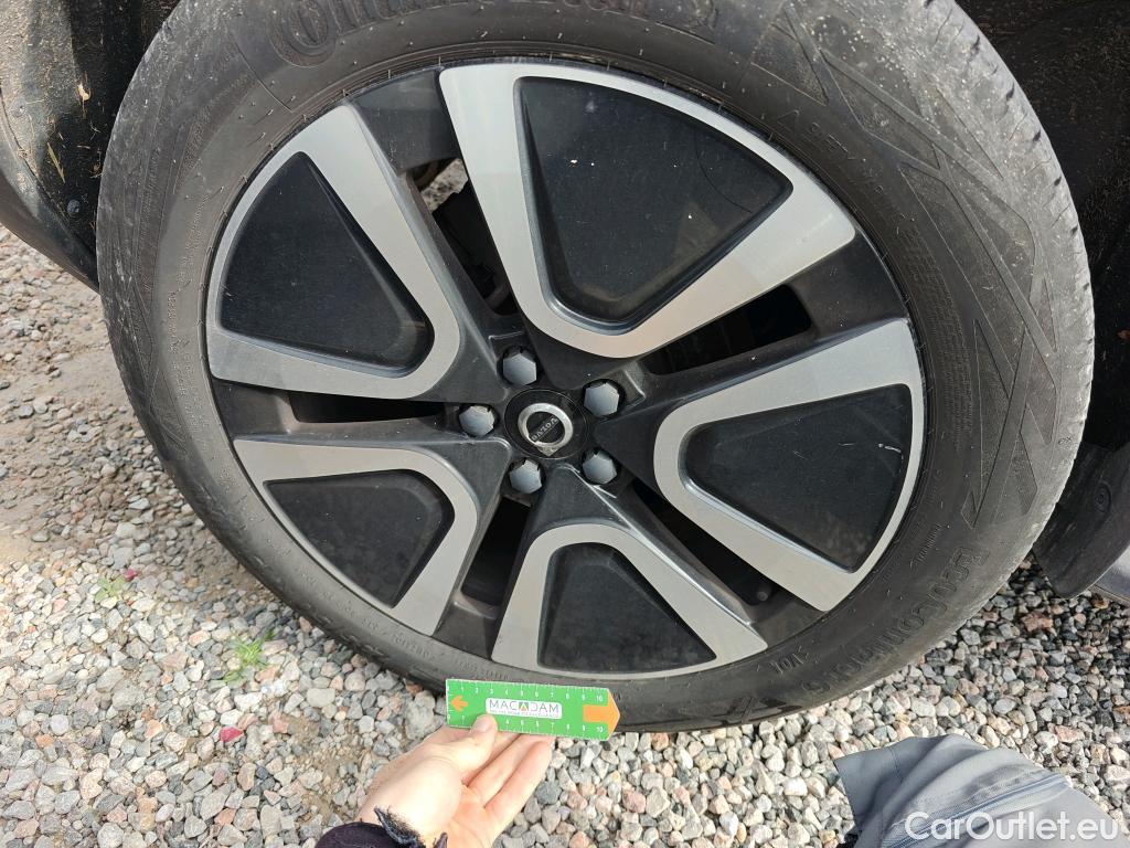  Volvo  XC 40 VOLVO XC40 / 2017 / 5P / todoterreno 1.5 T3 Momentum Pro #63