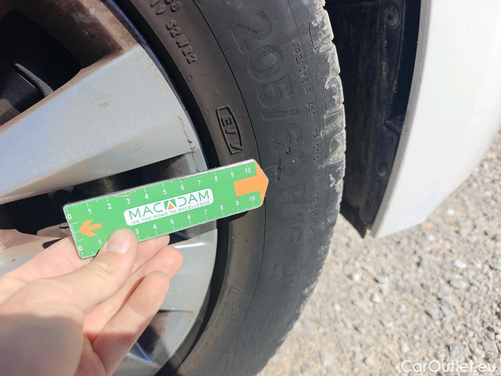  Skoda  KAMIQ SKODA  1.0 TSI 81kW (110CV) DSG Ambition #1