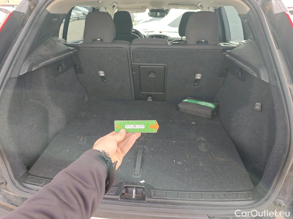  Volvo  XC 40 VOLVO XC40 / 2017 / 5P / todoterreno 1.5 T3 Momentum Pro #1