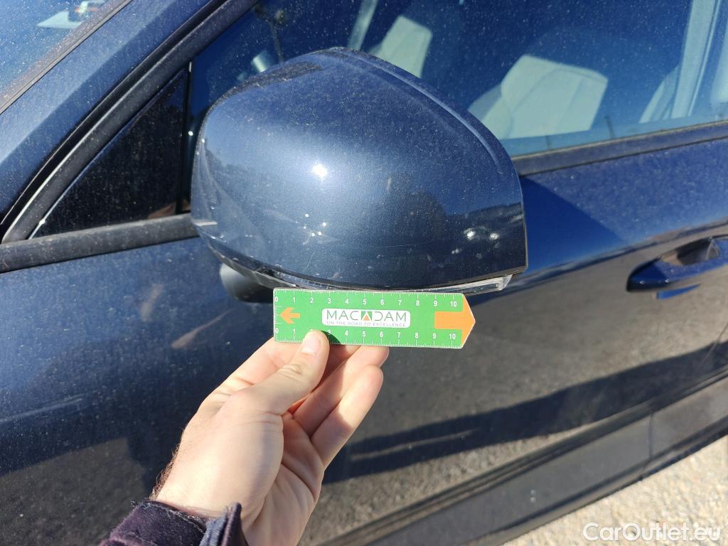  Volvo  XC 40 VOLVO XC40 / 2017 / 5P / todoterreno 1.5 T3 Momentum Pro Auto #24