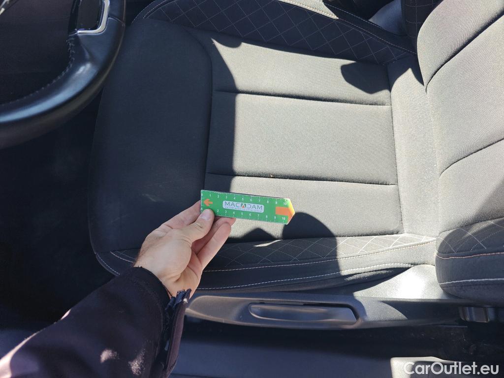  Skoda  KAMIQ SKODA  1.0 TSI 81kW (110CV) DSG Ambition #16