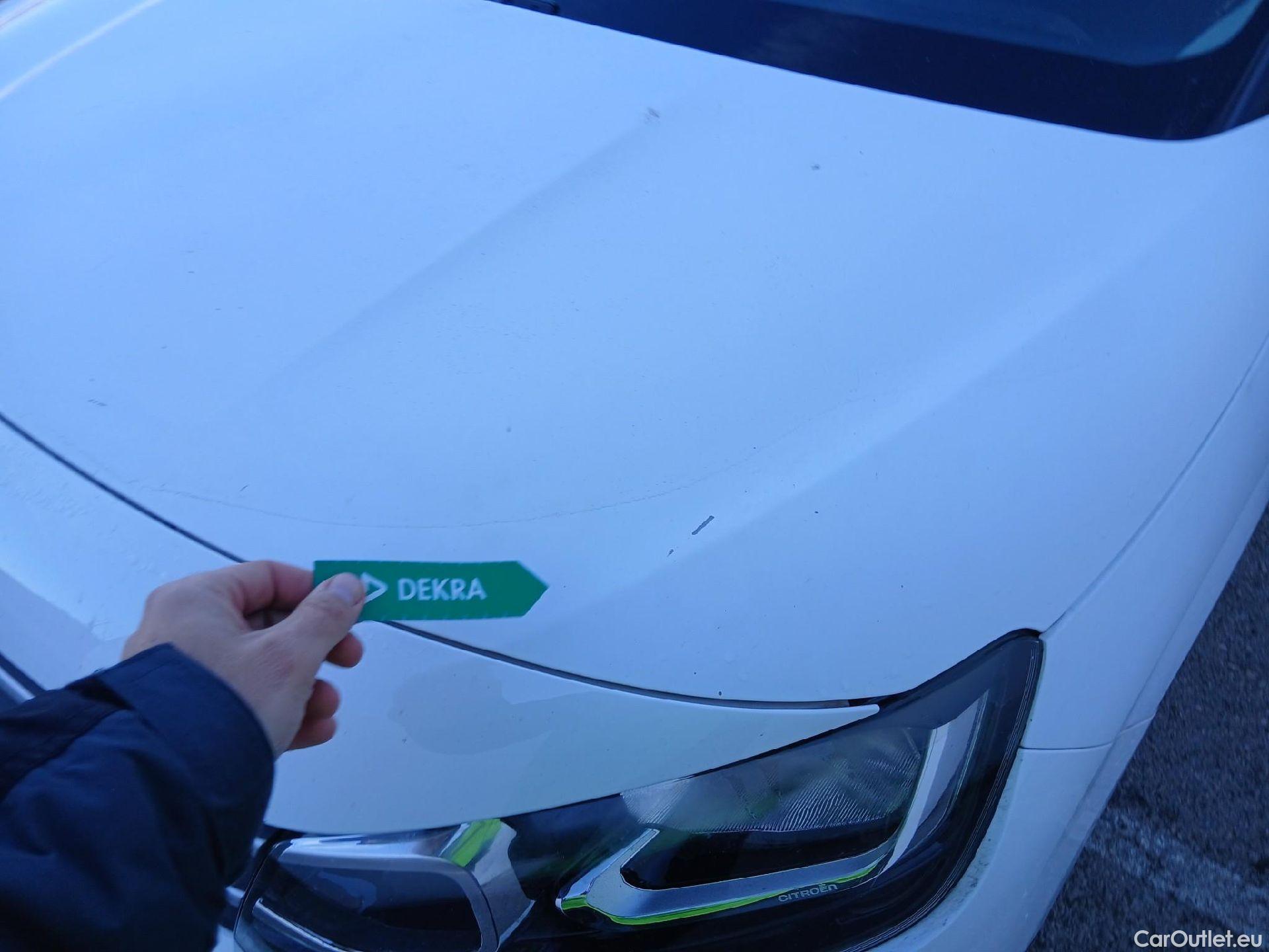  Citroen  Berlingo CITROEN  / 2018 / 4P / combi Talla M BlueHDi 100 LIVE (AC) #4