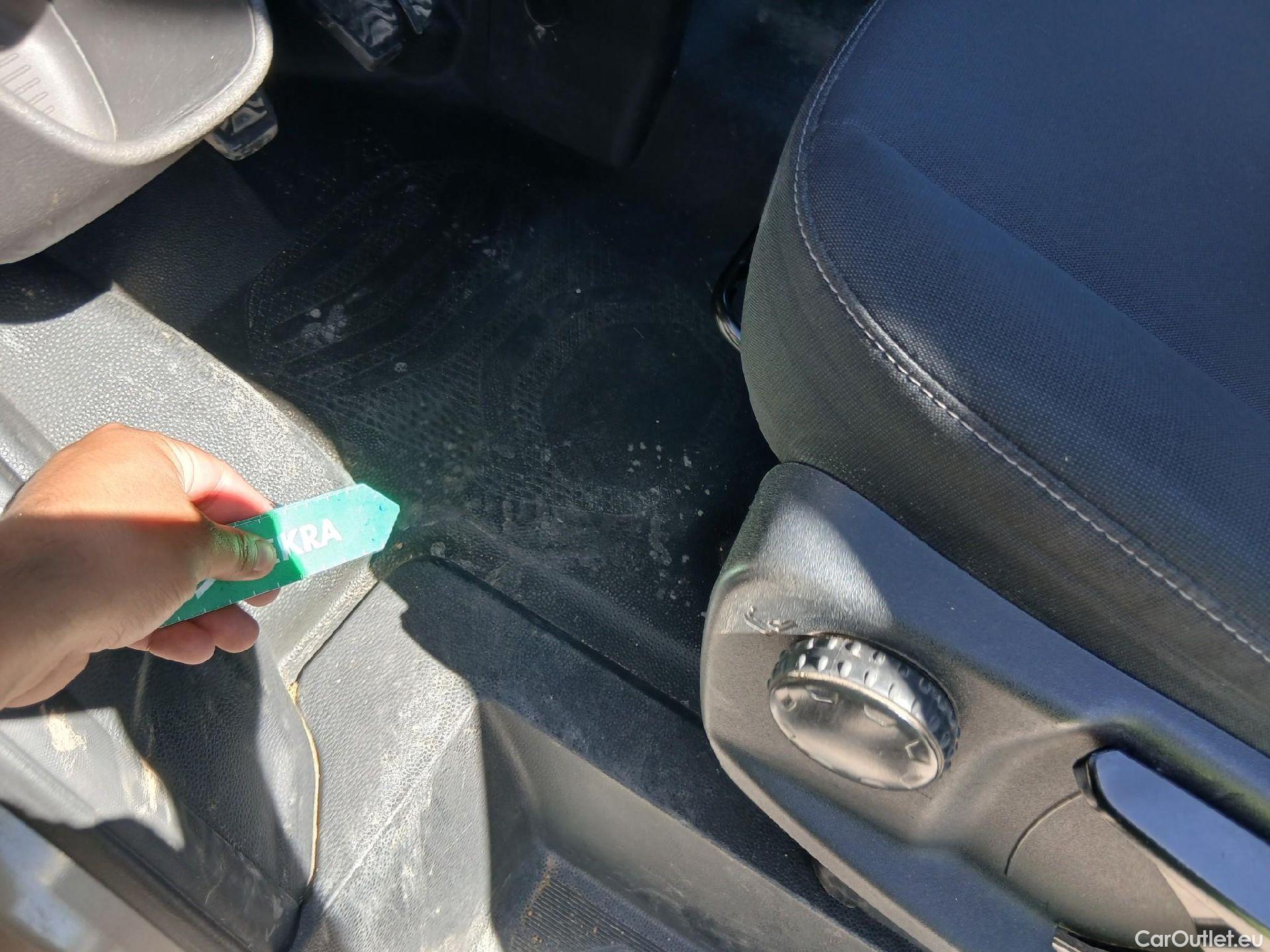  Ford  Transit FORD  Custom / 2012 / 4P / combi Kombi 2.0 TDCI 96kW 320 L2 Trend #9