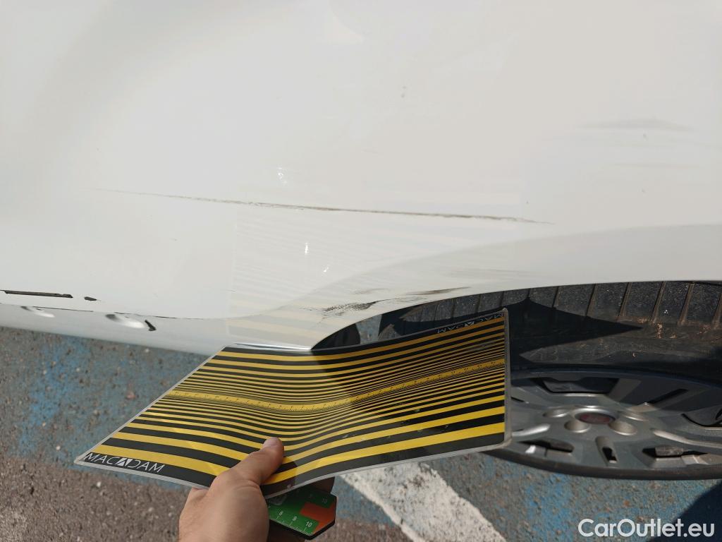  Fiat  Doblo FIAT Doblò Cargo/2015/4P/furgón derivado de turismo Cargo SX 1.3 Mjet 70 kW (95 CV) #23