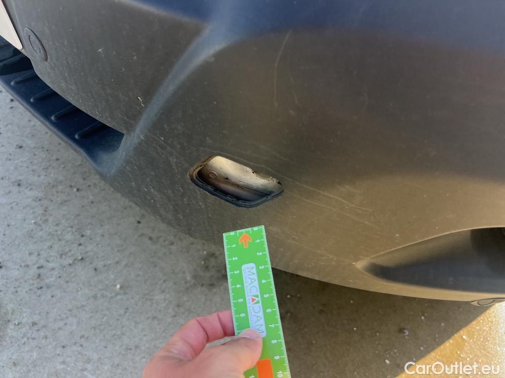  Ford  Transit FORD  / 2013 / 4P / furgón 350 96kW L3H2 Van Trend Delantera #23