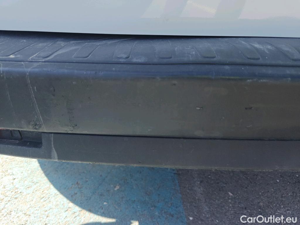  Fiat  Doblo FIAT Doblò Cargo/2015/4P/furgón derivado de turismo Cargo SX 1.3 Mjet 70 kW (95 CV) #41