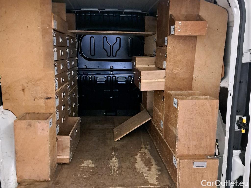  Fiat  Doblo FIAT Doblò Cargo/2015/4P/furgón derivado de turismo Cargo SX 1.3 Mjet 70 kW (95 CV) #41