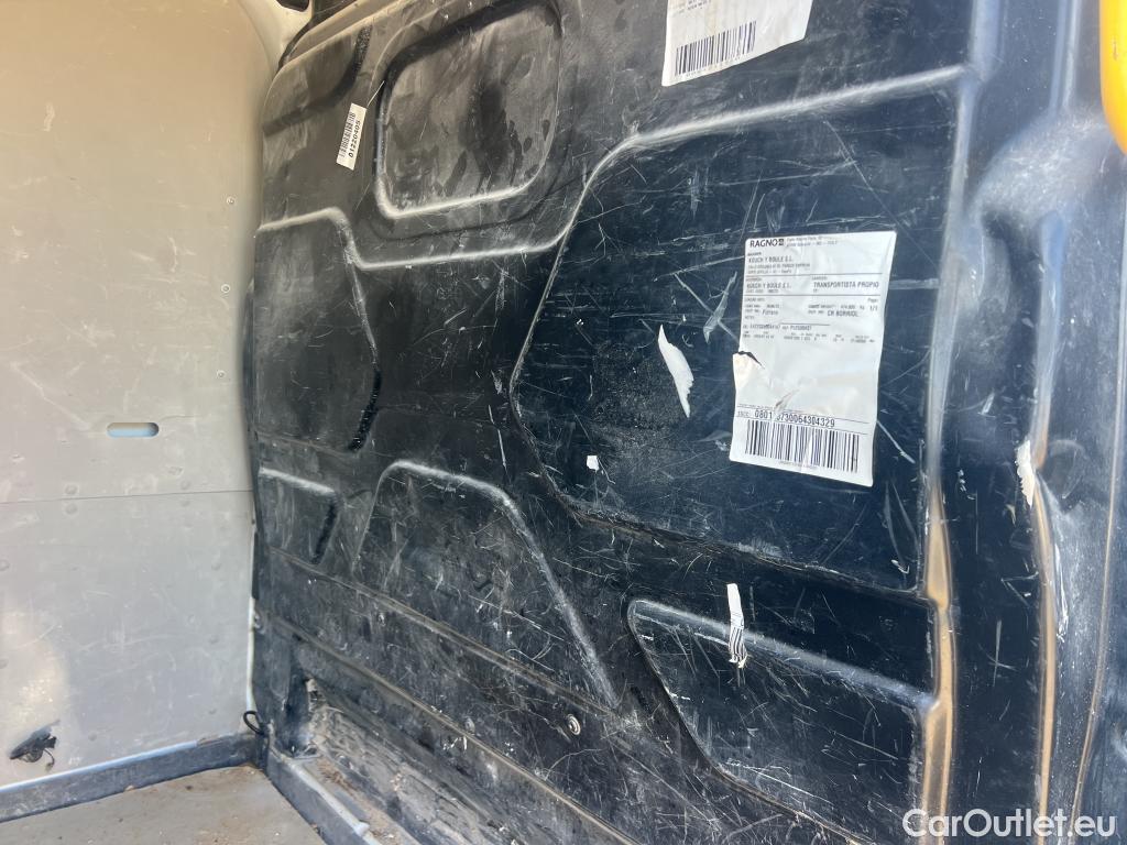  Ford  Transit FORD  / 2013 / 4P / furgón 350 96kW L3H2 Van Trend Delantera #9