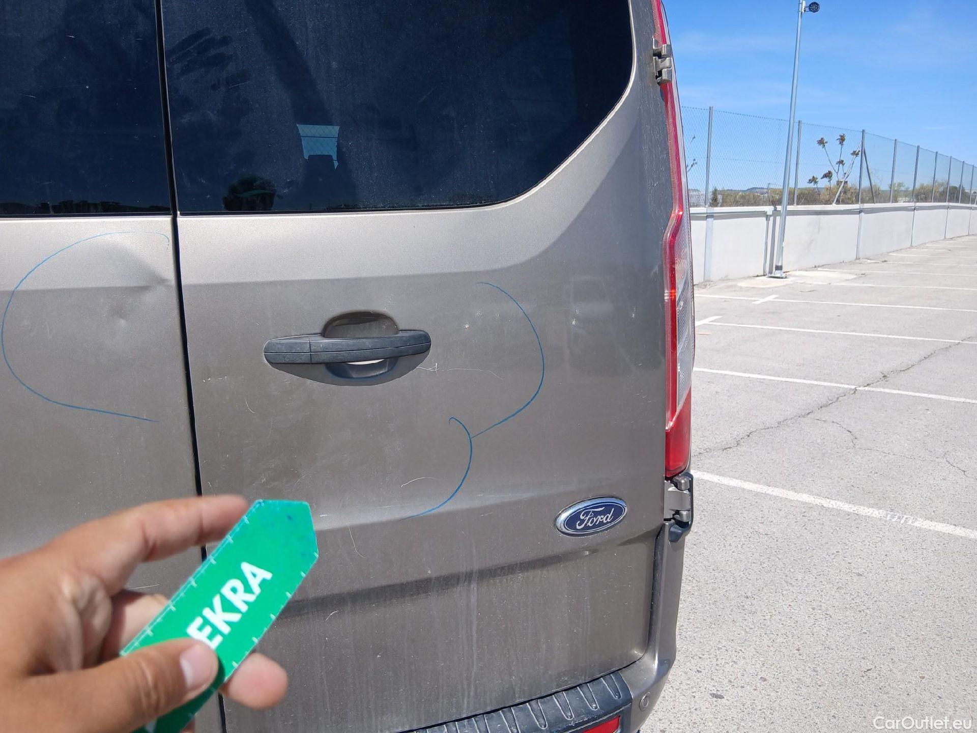  Ford  Transit FORD  Custom / 2012 / 4P / combi Kombi 2.0 TDCI 96kW 320 L2 Trend #28