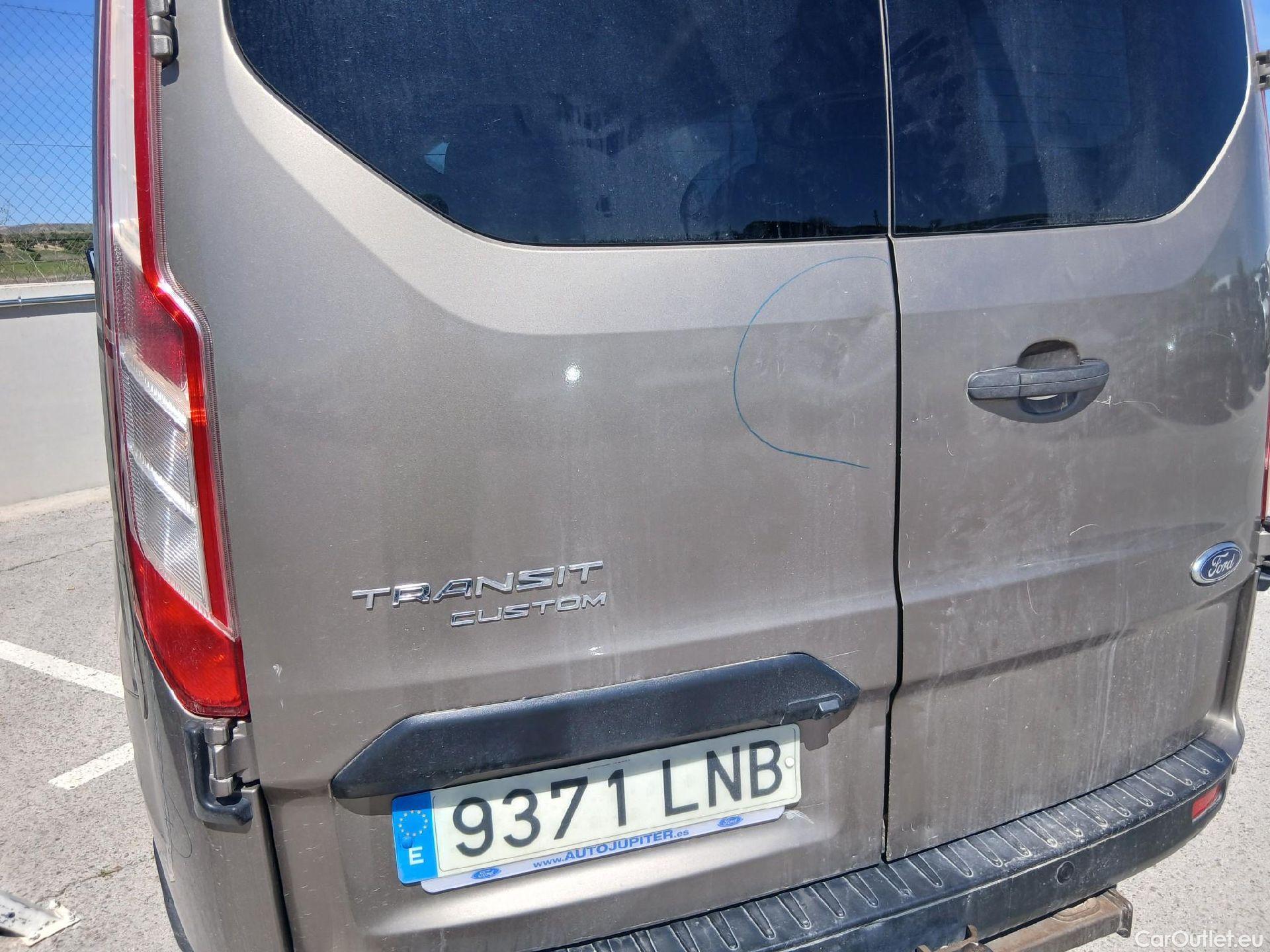  Ford  Transit FORD  Custom / 2012 / 4P / combi Kombi 2.0 TDCI 96kW 320 L2 Trend #26