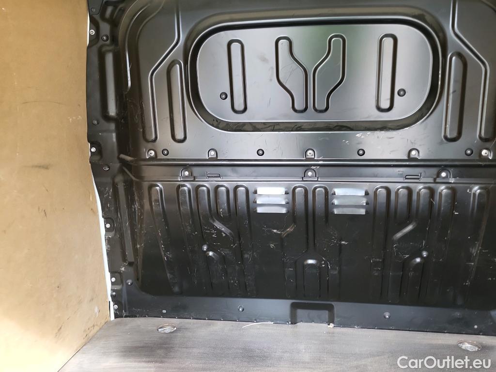  Fiat  Doblo FIAT Doblò Cargo/2015/4P/furgón derivado de turismo Cargo SX 1.6 Mjet 66kW (90CV) (AC) #7