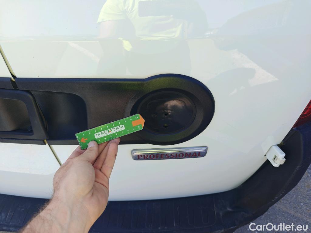  Fiat  Doblo FIAT Doblò Cargo/2015/4P/furgón derivado de turismo Cargo SX 1.3 Mjet 70 kW (95 CV) #71