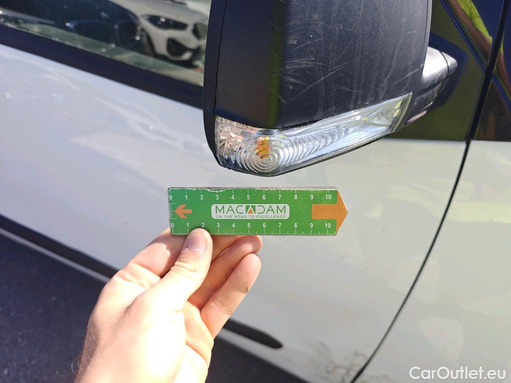  Fiat  Doblo FIAT Doblò Cargo/2015/4P/furgón derivado de turismo Cargo SX 1.3 Mjet 70 kW (95 CV) #90