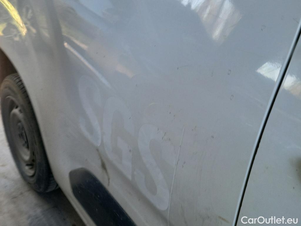  Citroen  Berlingo CITROEN  / 2018 / 3P / furgón derivado de turismo Talla M BlueHDi 100 CONTROL #11