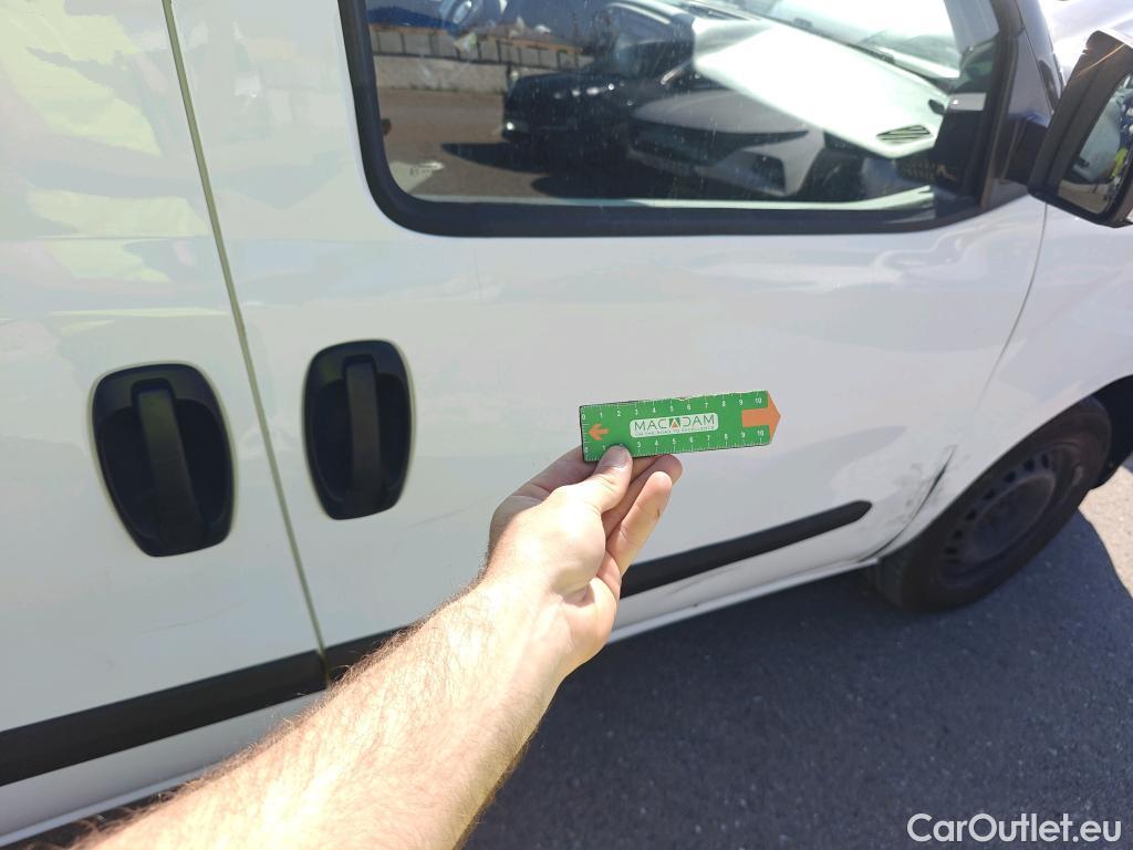  Fiat  Doblo FIAT Doblò Cargo/2015/4P/furgón derivado de turismo Cargo SX 1.3 Mjet 70 kW (95 CV) #8