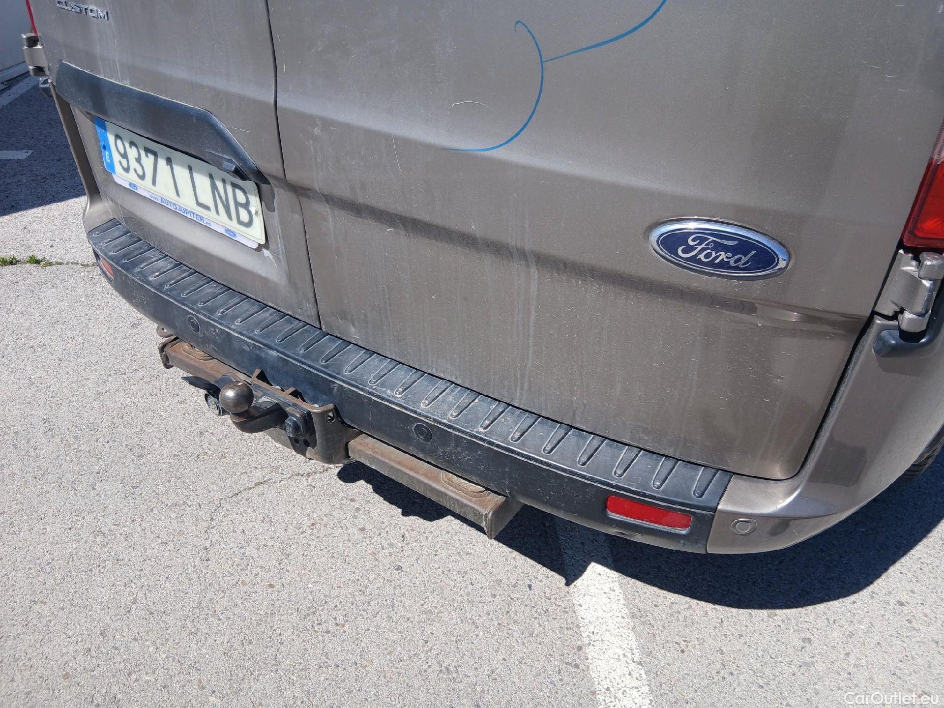  Ford  Transit FORD  Custom / 2012 / 4P / combi Kombi 2.0 TDCI 96kW 320 L2 Trend #32