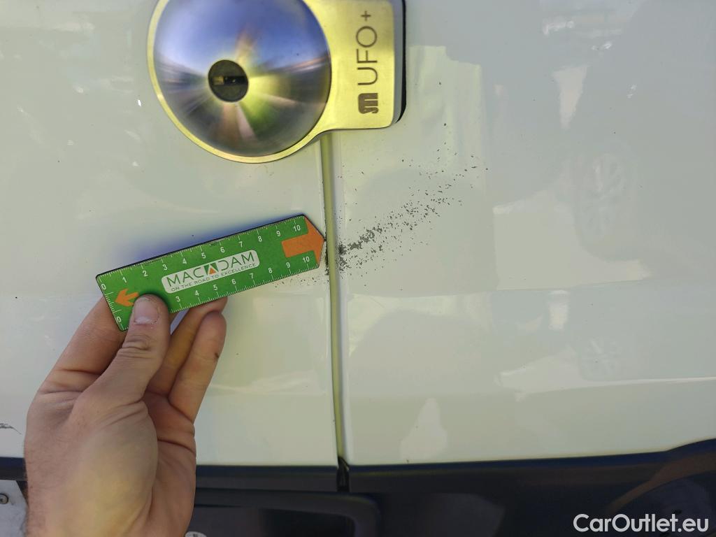  Fiat  Doblo FIAT Doblò Cargo/2015/4P/furgón derivado de turismo Cargo SX 1.3 Mjet 70 kW (95 CV) #34