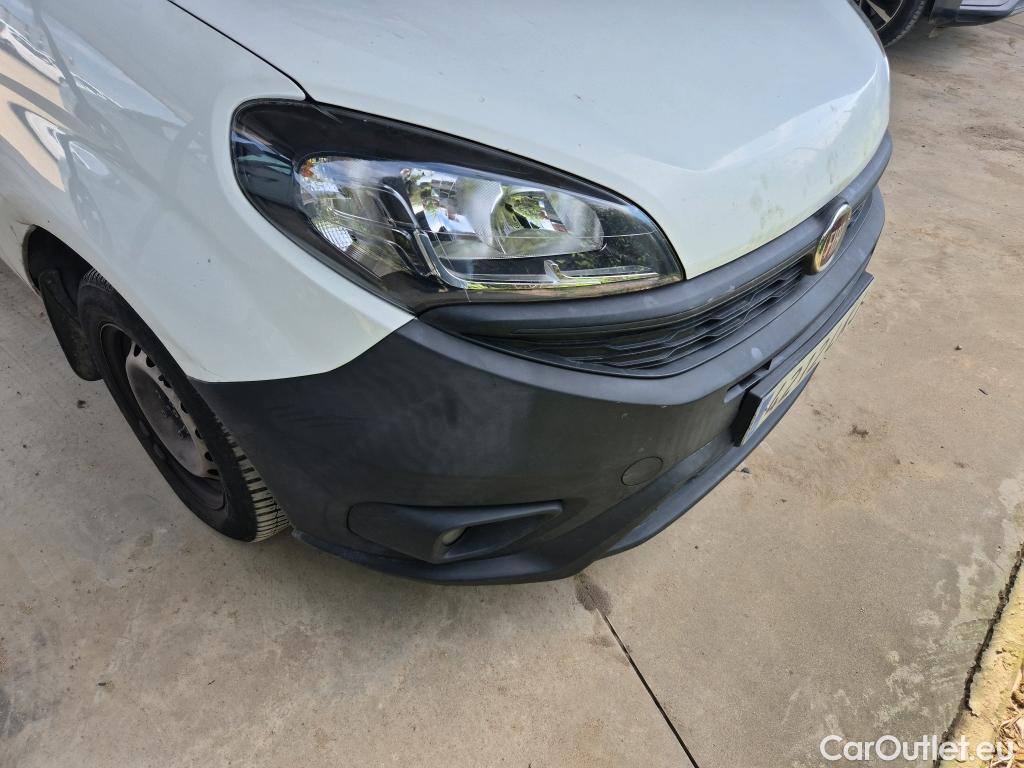  Fiat  Doblo FIAT Doblò Cargo/2015/3P/furgón derivado de turismo Cargo Base Plus 1.3 Mjet 70kW (95CV) #12