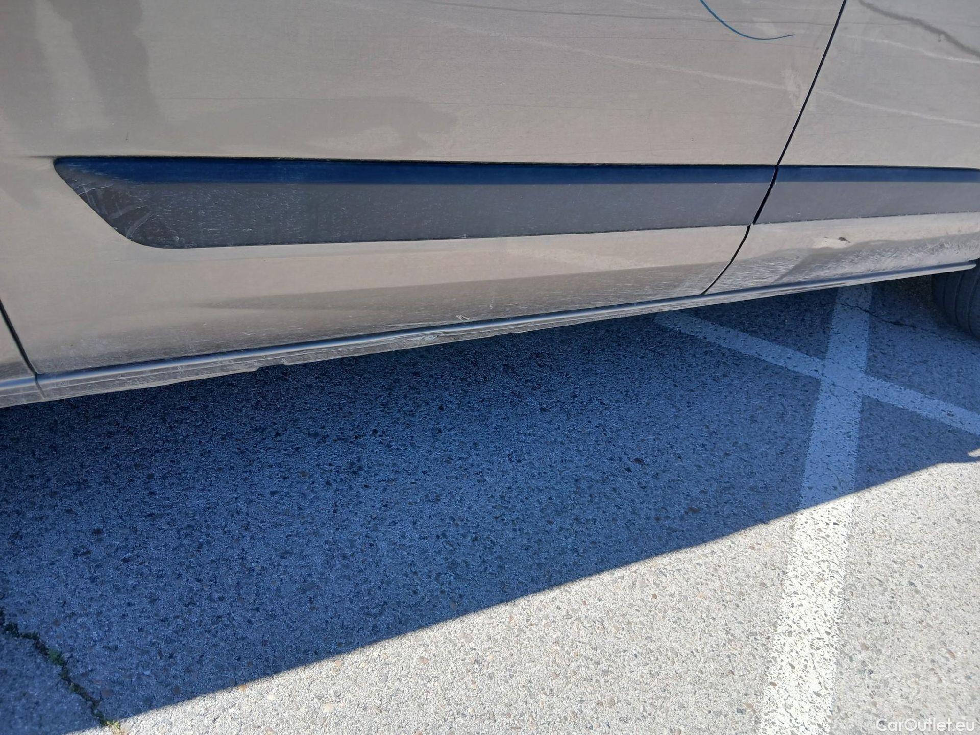  Ford  Transit FORD  Custom / 2012 / 4P / combi Kombi 2.0 TDCI 96kW 320 L2 Trend #40