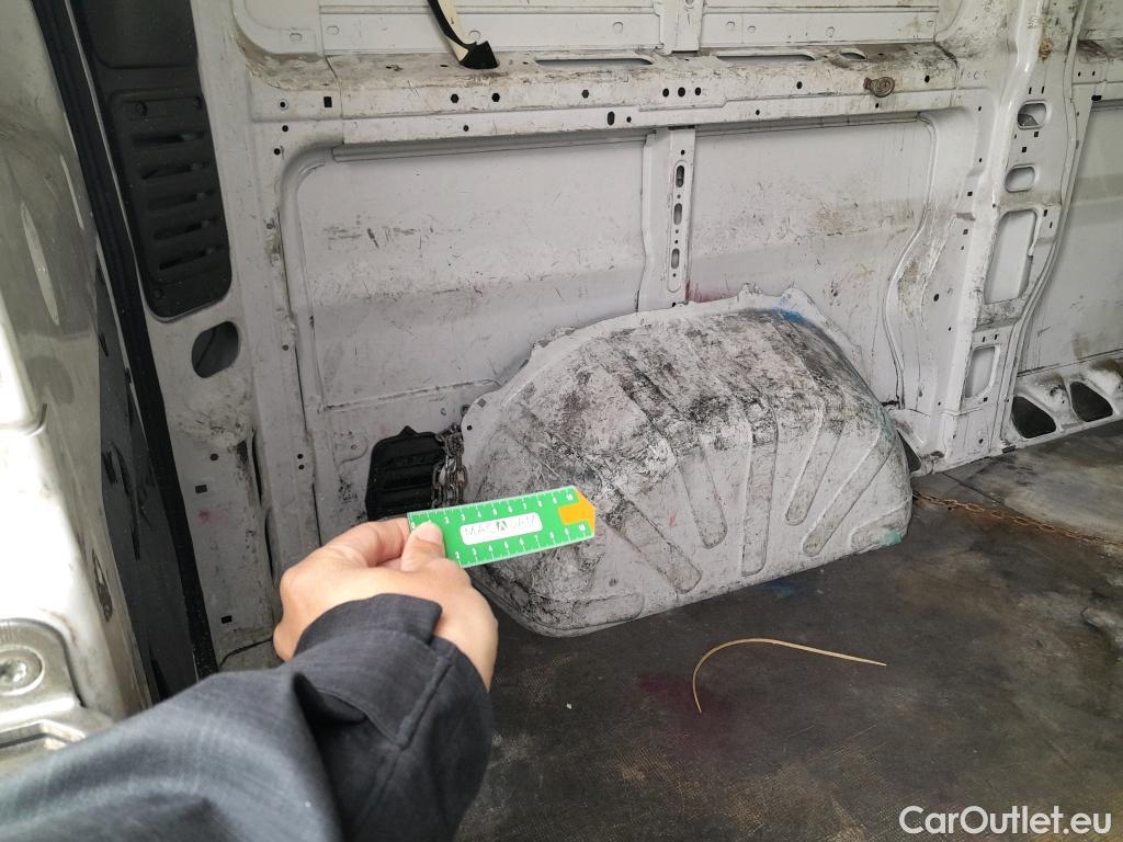  Fiat  Ducato FIAT  / 2014 / 4P / furgón Furgón 35 Medio 100kW Natural Power #13