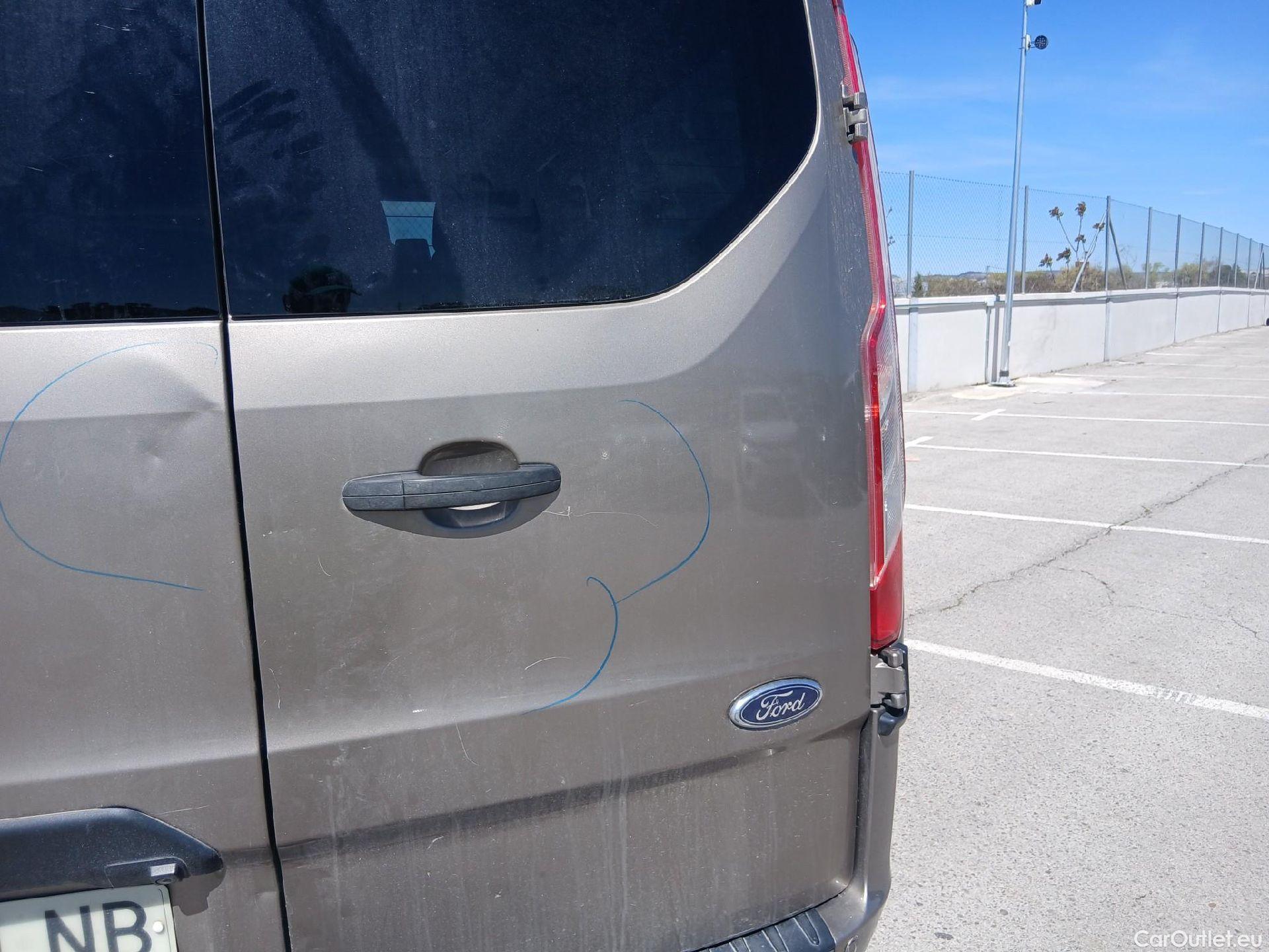  Ford  Transit FORD  Custom / 2012 / 4P / combi Kombi 2.0 TDCI 96kW 320 L2 Trend #27