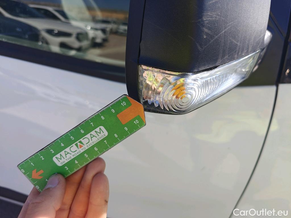  Fiat  Doblo FIAT Doblò Cargo/2015/4P/furgón derivado de turismo Cargo SX 1.3 Mjet 70 kW (95 CV) #91