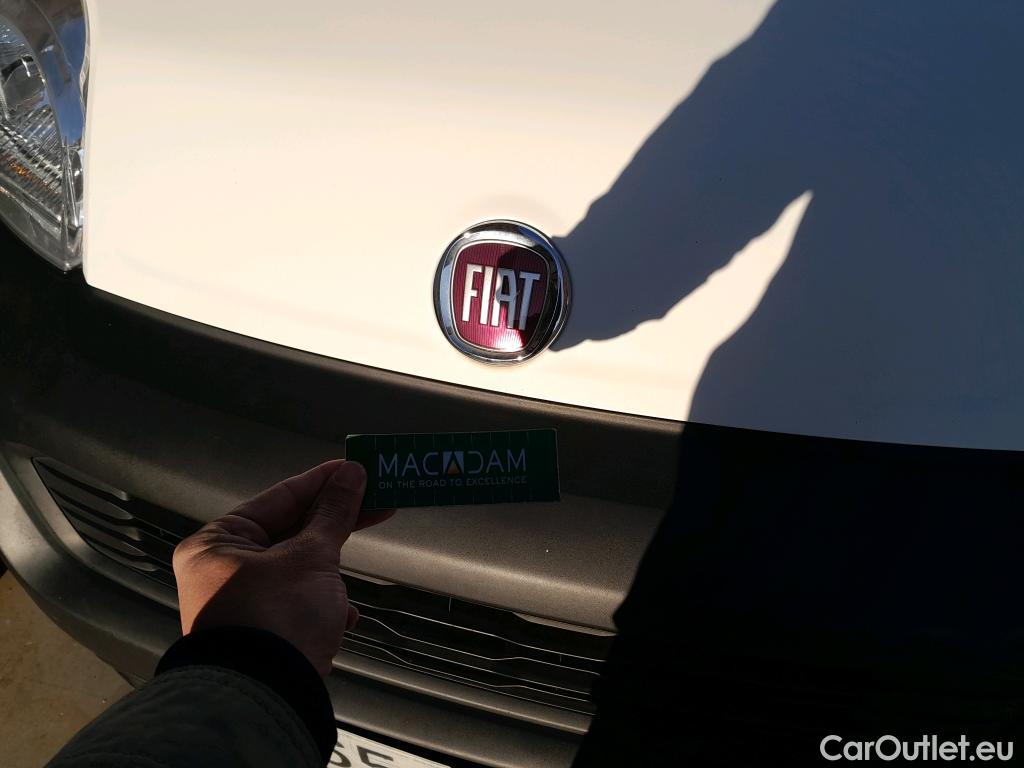  Fiat  Fiorino FIAT  / 2016 / 3P / furgón derivado de turismo Cargo Base 1.4 Natural Power 51kW (70CV) ** #22