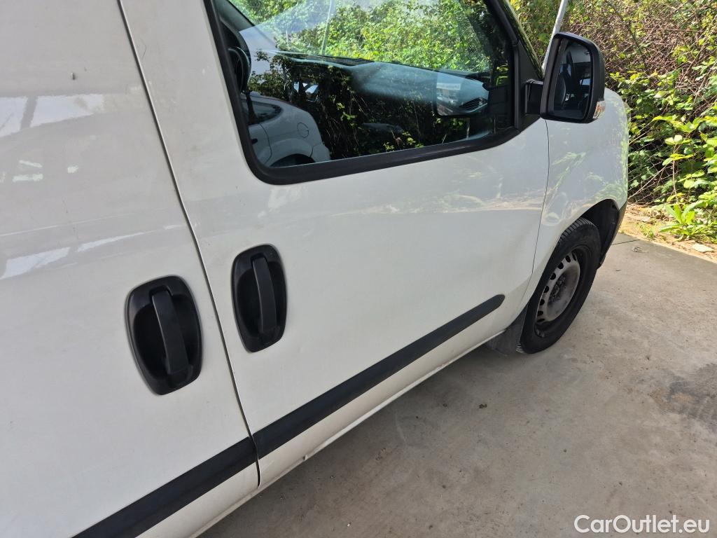  Fiat  Doblo FIAT Doblò Cargo/2015/3P/furgón derivado de turismo Cargo Base Plus 1.3 Mjet 70kW (95CV) #10