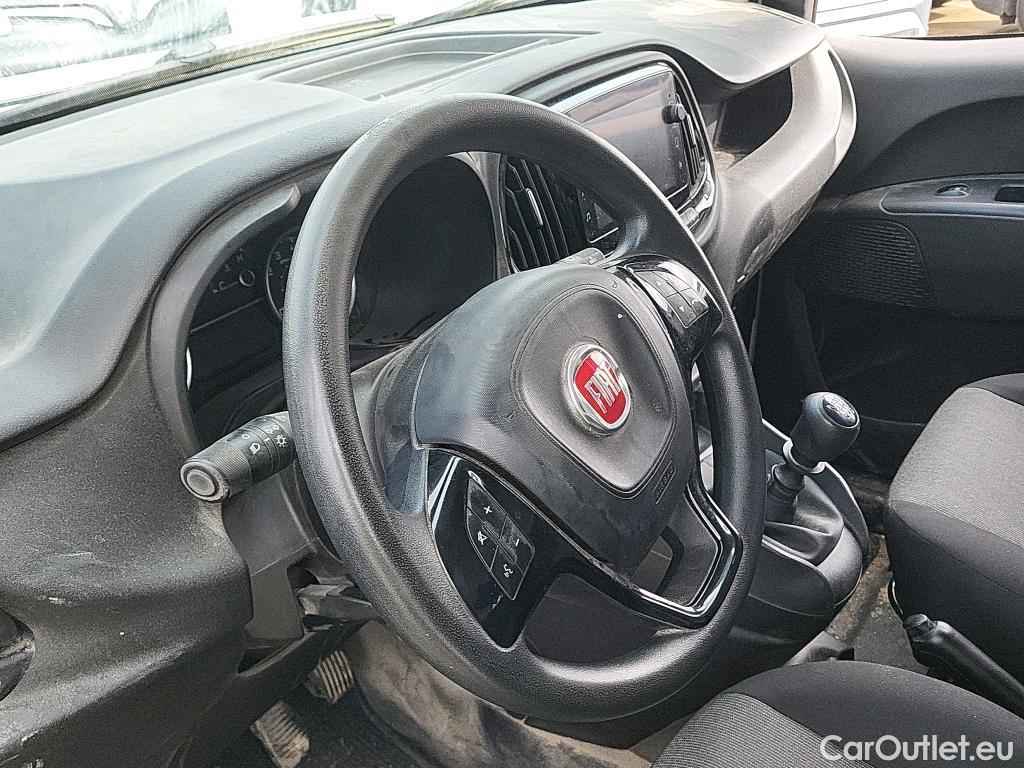  Fiat  Doblo FIAT Doblò Cargo/2015/4P/furgón derivado de turismo Cargo SX 1.6 Mjet 66kW (90CV) (AC) #1