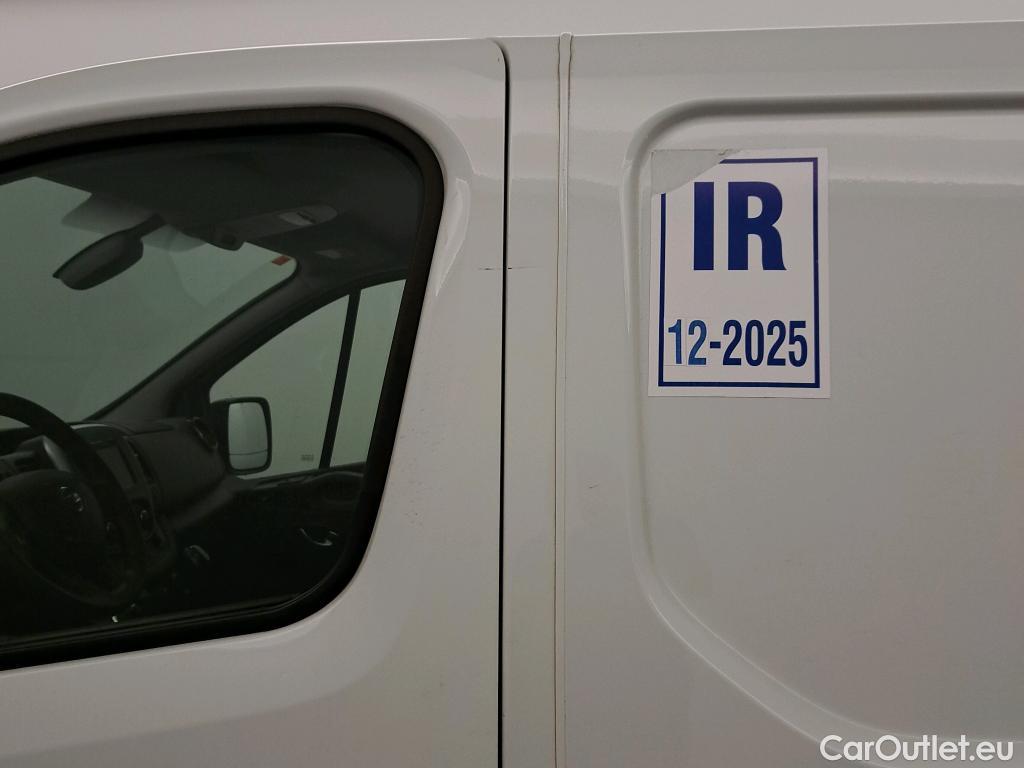  Nissan  NV300 NISSAN  / 2016 / 4P / furgón 2.0dCi 88kW (120CV) L2H1 1,2T Comfort #30