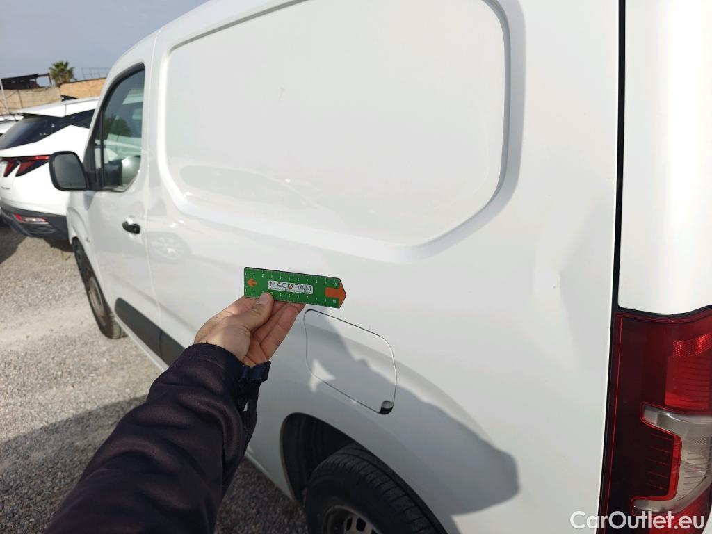  Opel  Combo OPEL  / 2018 / 3P / furgón derivado de turismo 1.5 TD 75kW (100CV) Express L H1 650kg (AC) #1