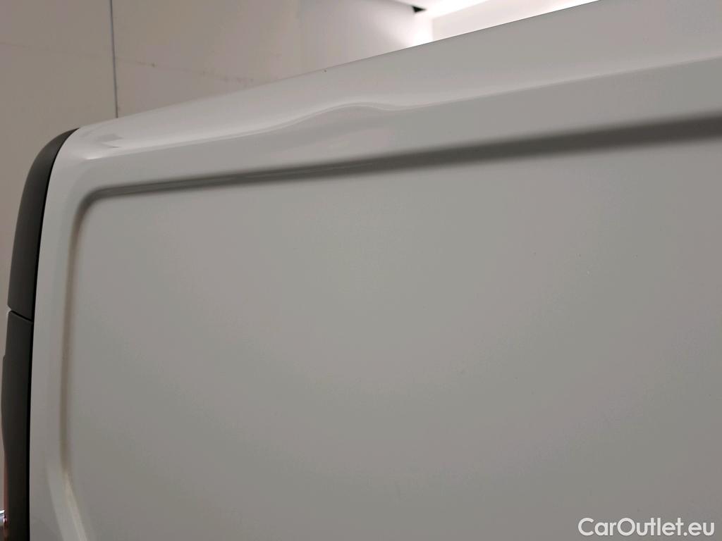  Nissan  NV300 NISSAN  / 2016 / 4P / furgón 2.0dCi 88kW (120CV) L2H1 1,2T Comfort #18