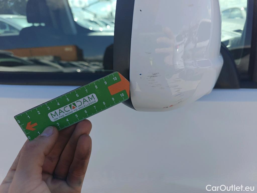  Opel  Combo OPEL  Life / 2018 / 5P / monovolumen compacto 1.5 TD 75kW (100CV) S/S Selective L #70