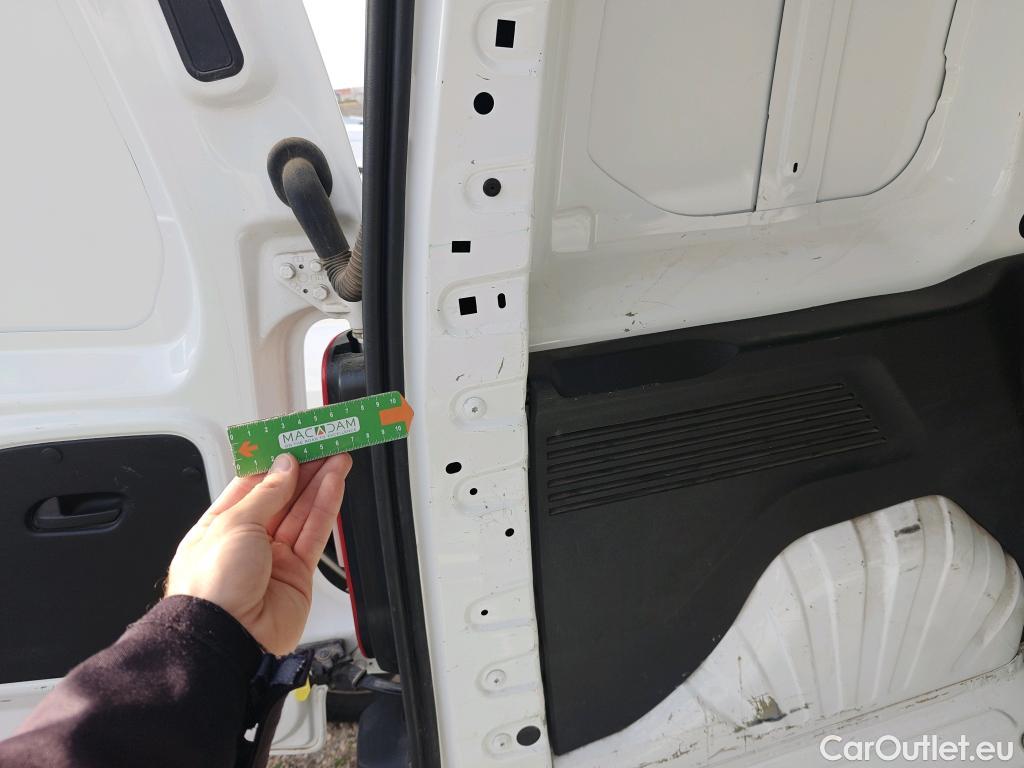  Opel  Combo OPEL  / 2018 / 3P / furgón derivado de turismo 1.5 TD 75kW (100CV) Express L H1 650kg (AC) #19