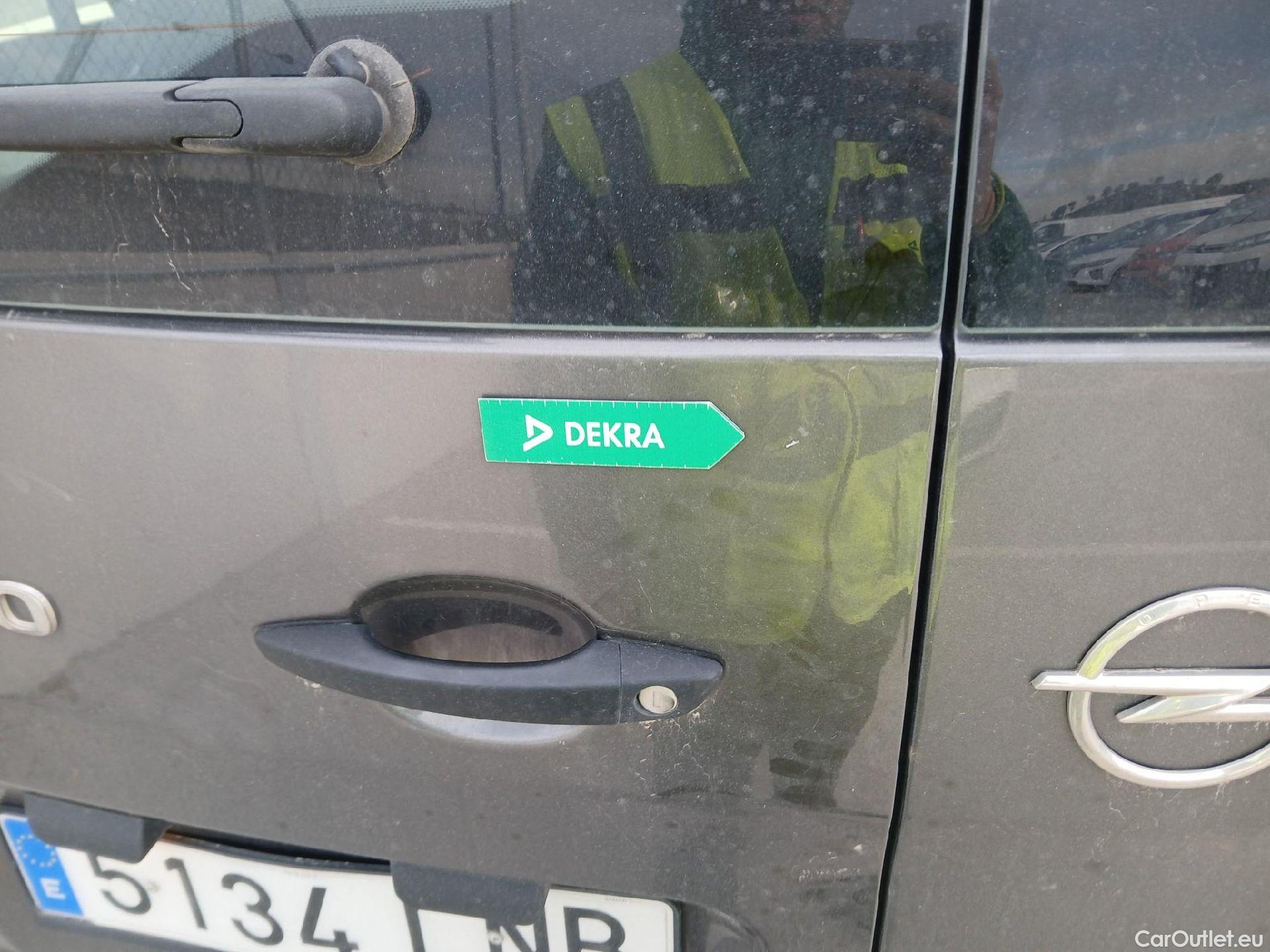  Opel  Vivaro OPEL  / 2019 / 4P / combi 1.5 Diésel 88kW (120CV) M Std Express #17